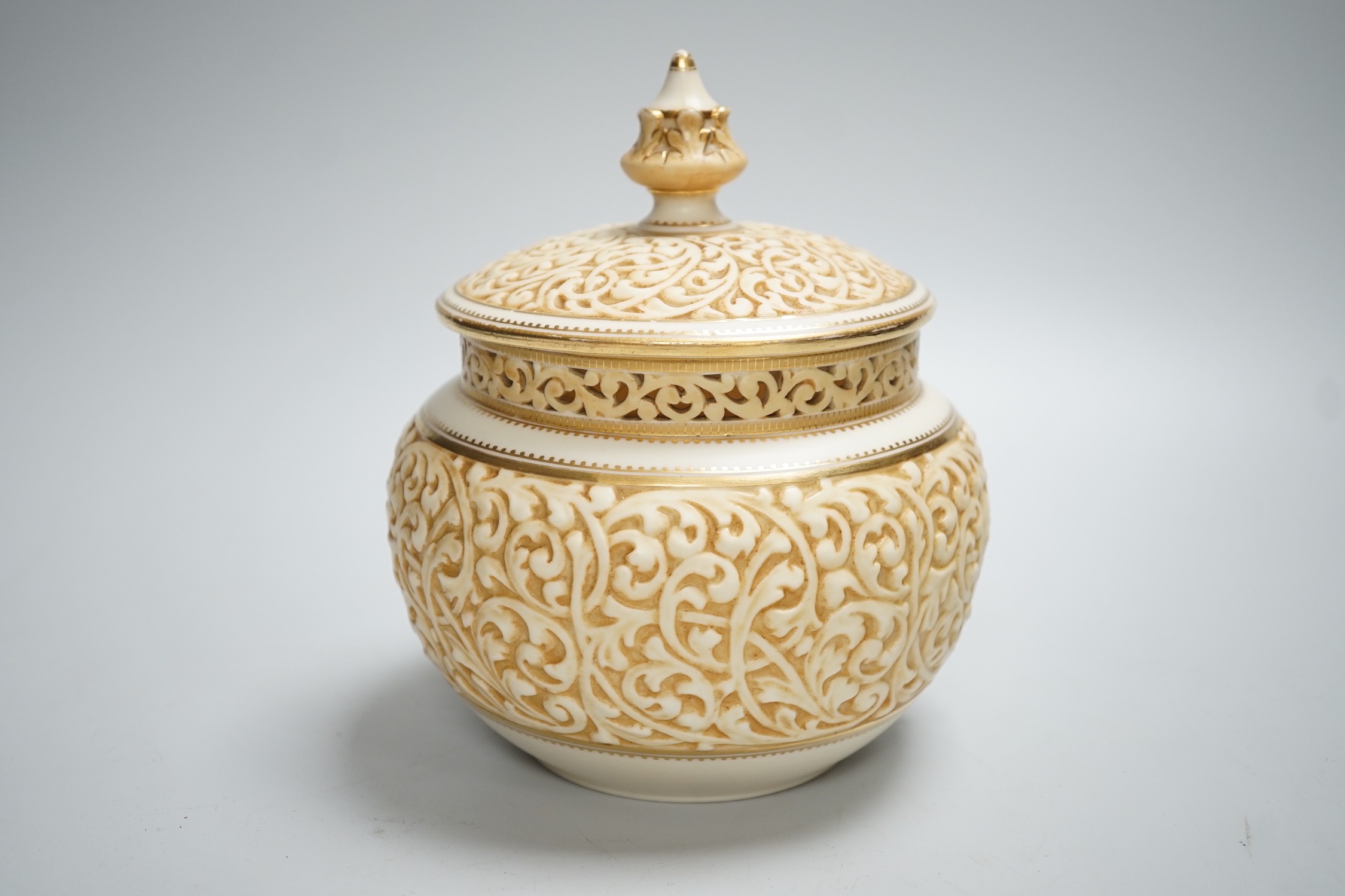 A Grainger and Co, Worcester pot pourri pot, cover and inner lid. 17cm high